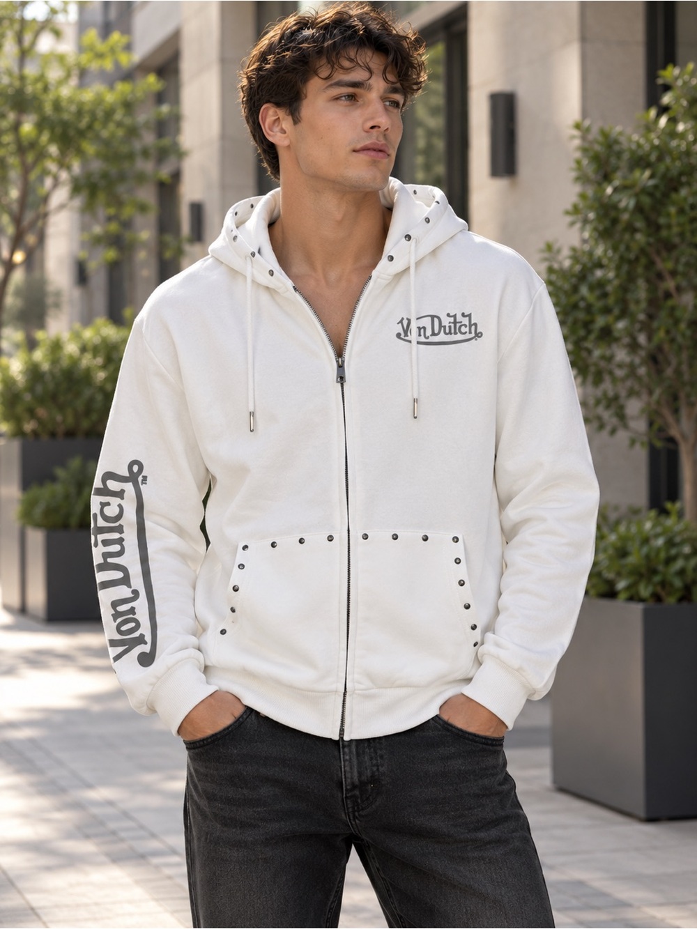 Von Dutch studded full-zip hoodie – men’s size M